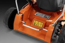 Husqvarna LB 144i Cordless Mulch Lawn Mower 44cm -Husqvarna VU 645546