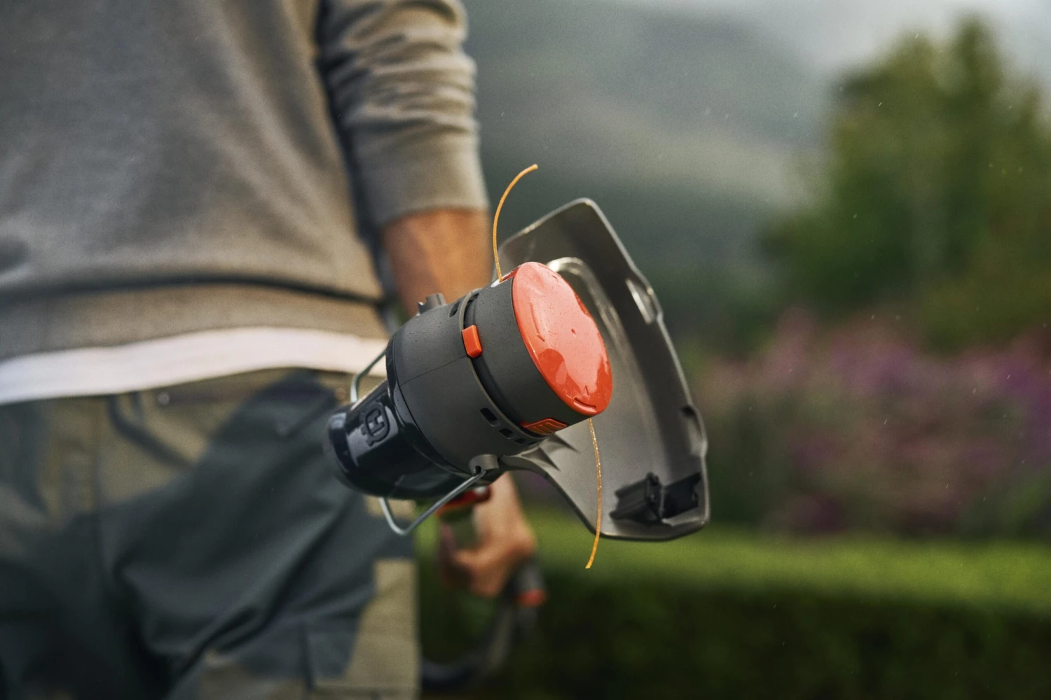 Husqvarna Aspire T28-P4A Cordless Strimmer 6 Husqvarna Aspire T28-P4A Cordless Strimmer - Image 6