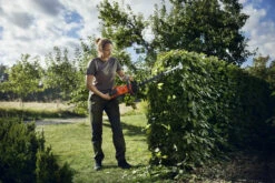 Husqvarna 322iHD60 Cordless Hedge Trimmer -Husqvarna gh 448830